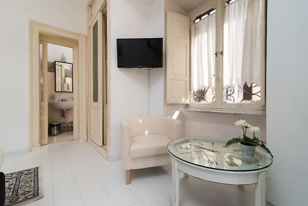 White Rooms Borgo Rome Italy