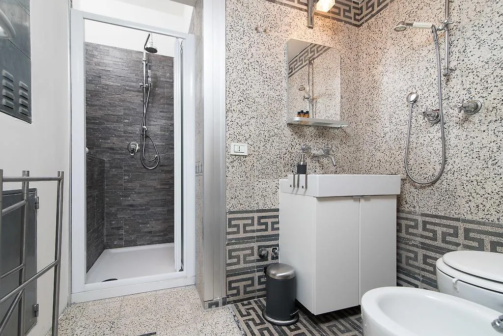 White Rooms Borgo Rome 0*,  Italy