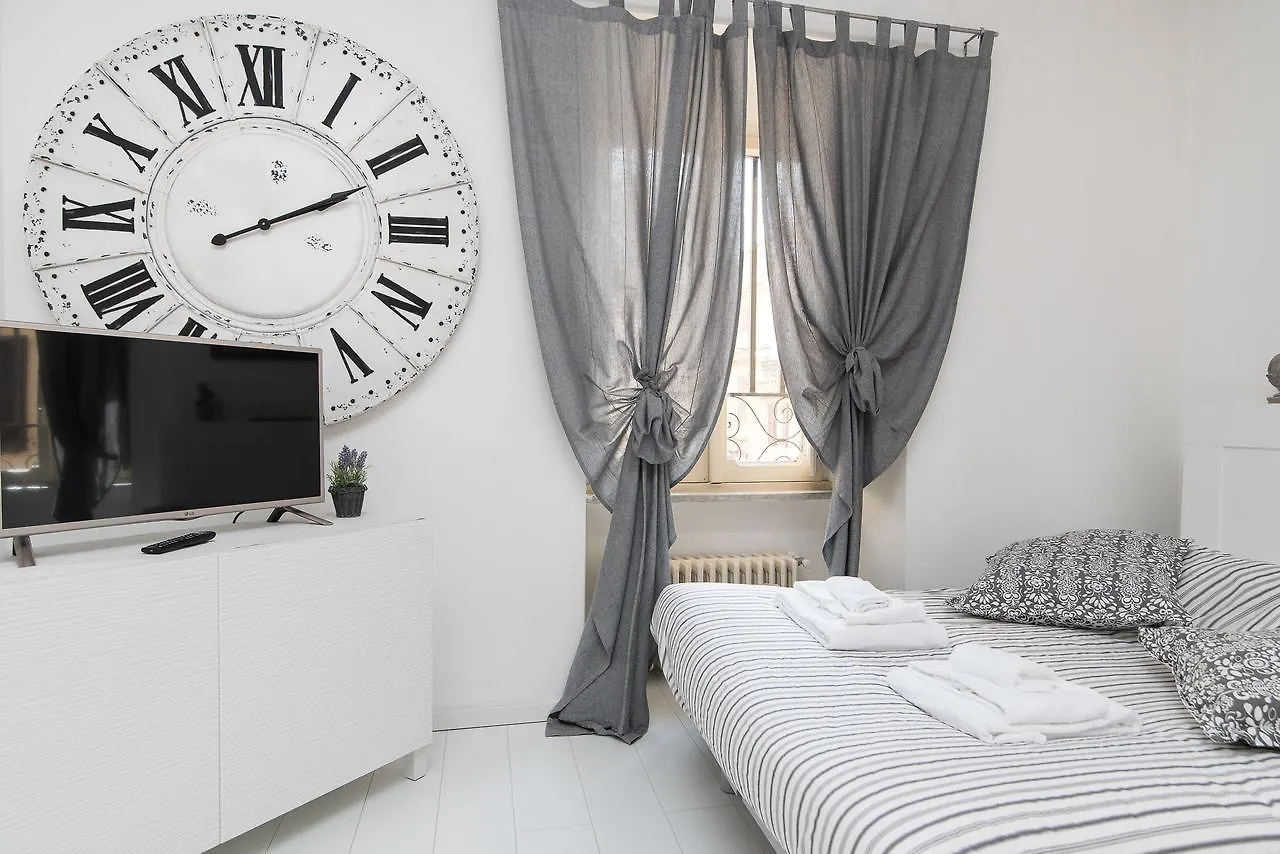 White Rooms Borgo Rome 0*,