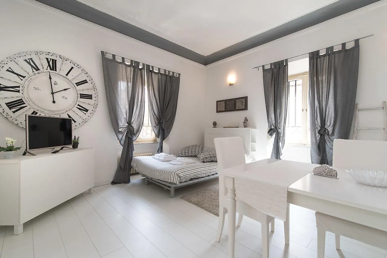 White Rooms Borgo Rome