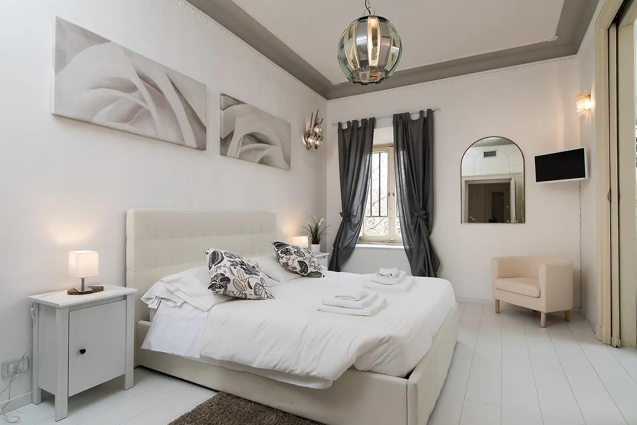 Guest house White Rooms Borgo Rome Italy